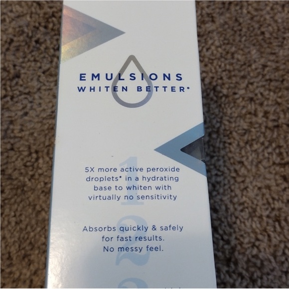 Crest whitening emulsions - Picture 3 of 3